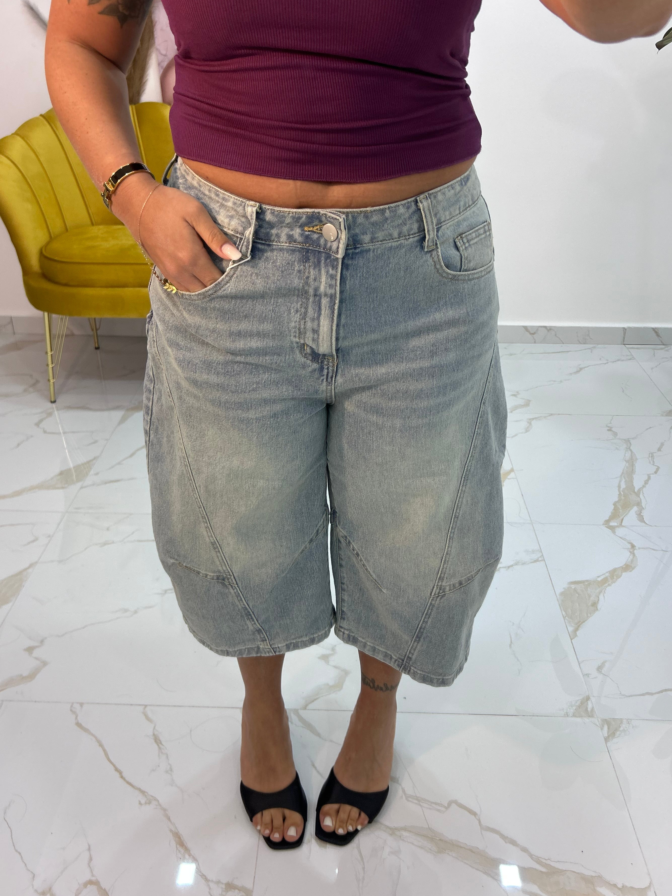 Bermuda in Denim Loose fit