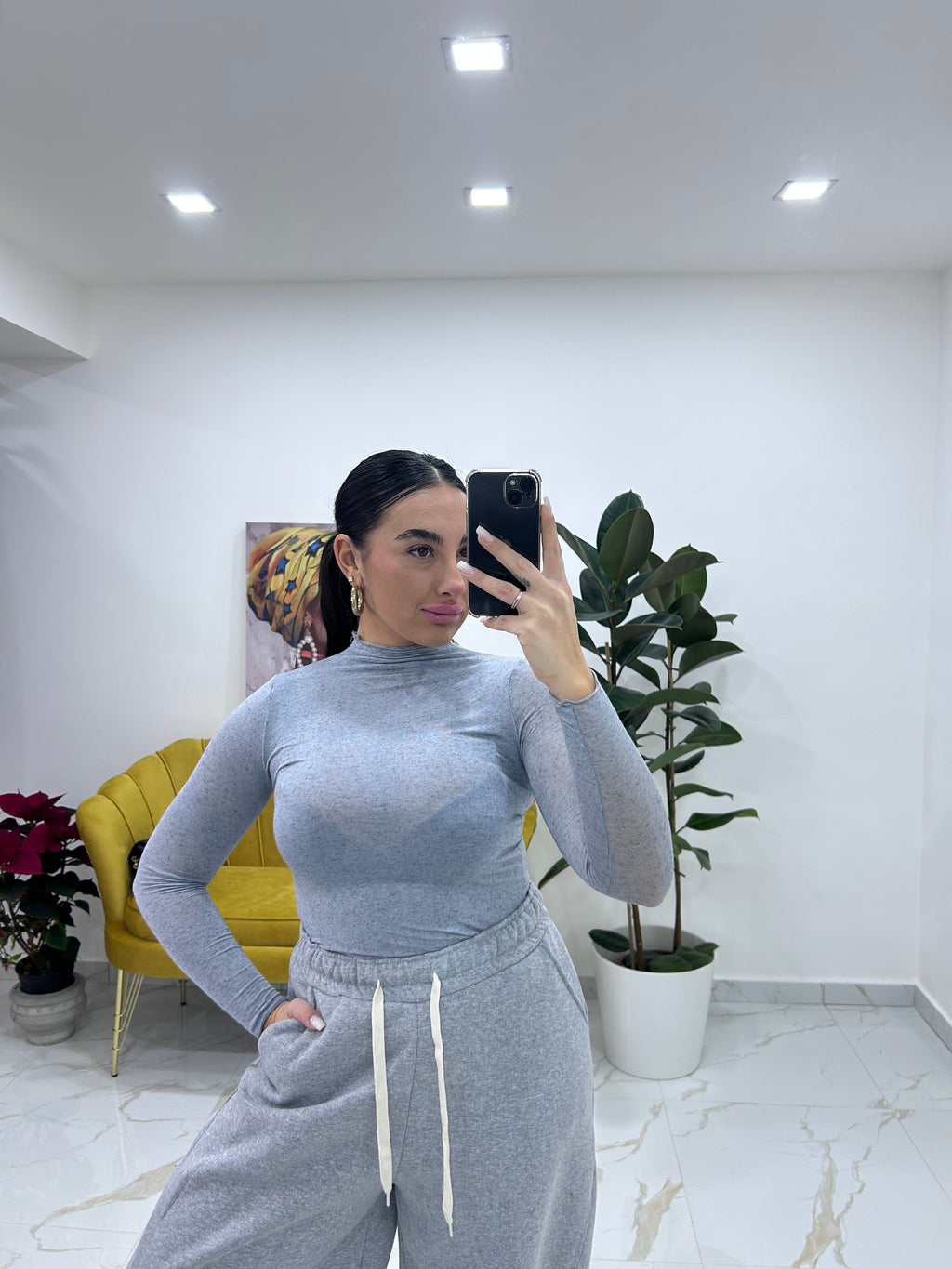 Magliettina semivelata